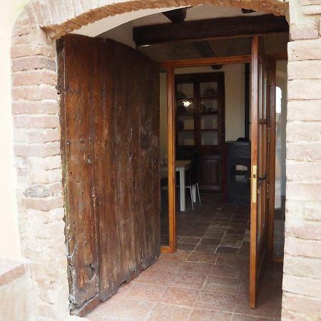 Cal Ventura Pension El Bruc Buitenkant foto