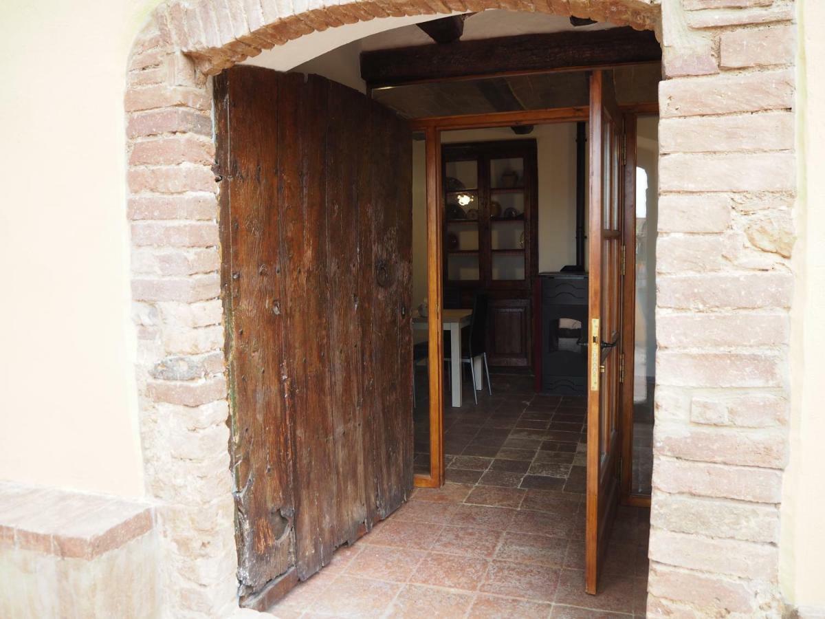 Cal Ventura Pension El Bruc Buitenkant foto