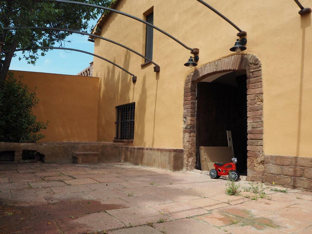 Cal Ventura Pension El Bruc Buitenkant foto