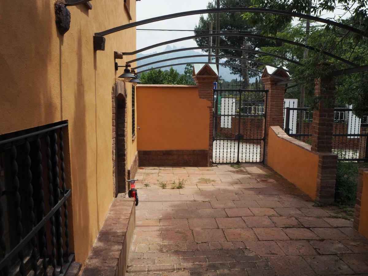 Cal Ventura Pension El Bruc Buitenkant foto
