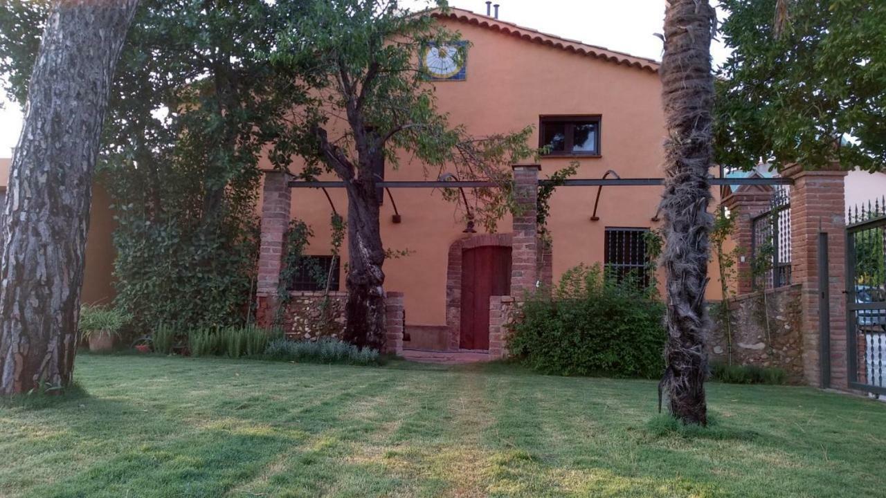 Cal Ventura Pension El Bruc Buitenkant foto