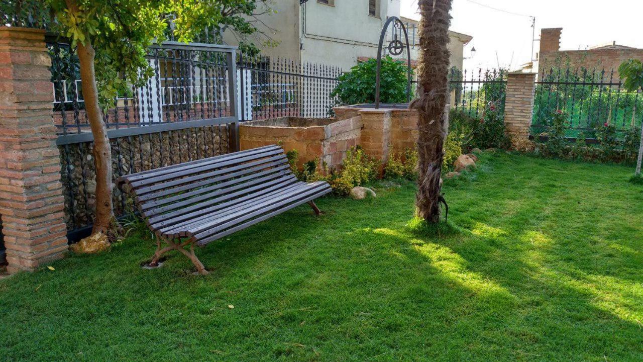 Cal Ventura Pension El Bruc Buitenkant foto